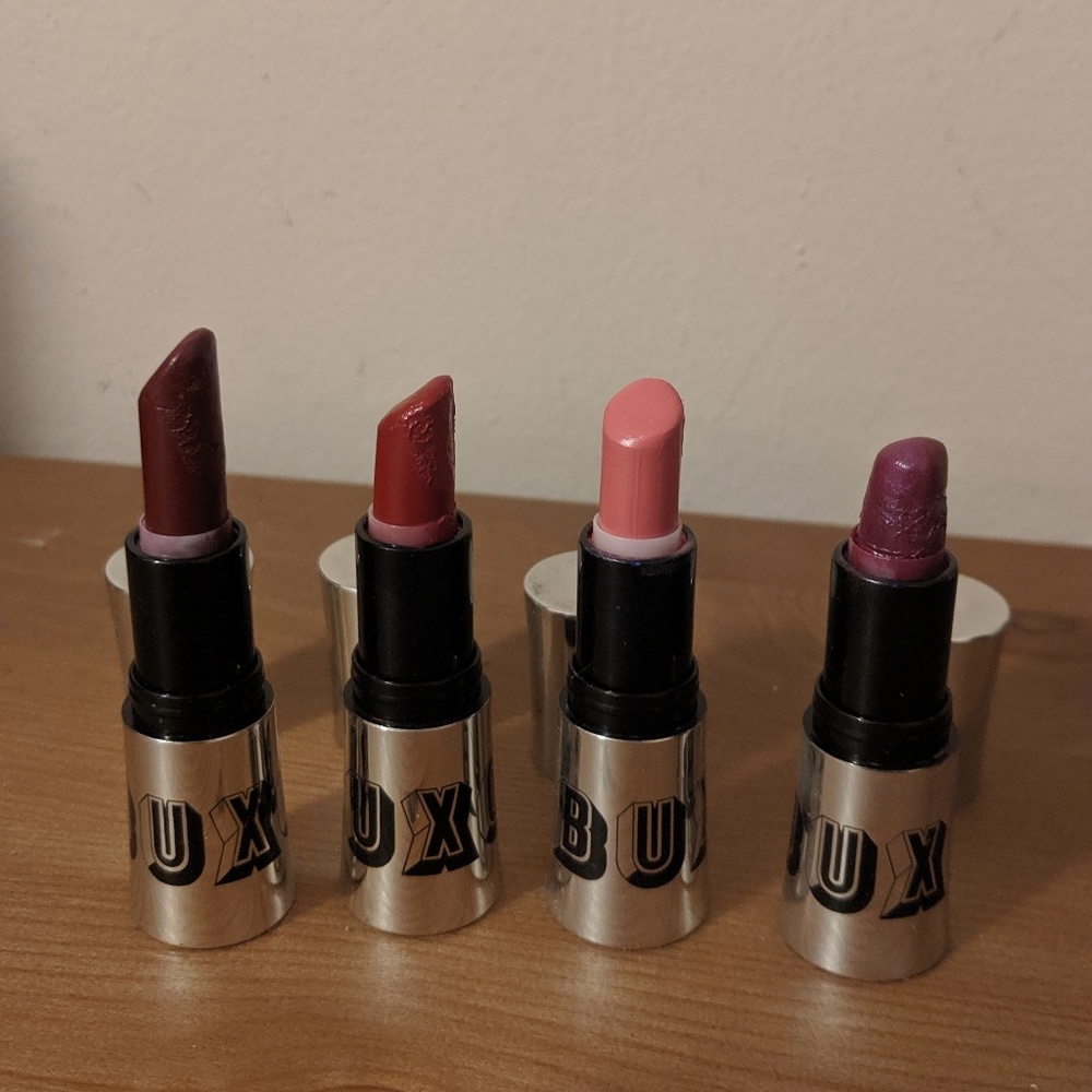 4 mini Buxom lippies 💋